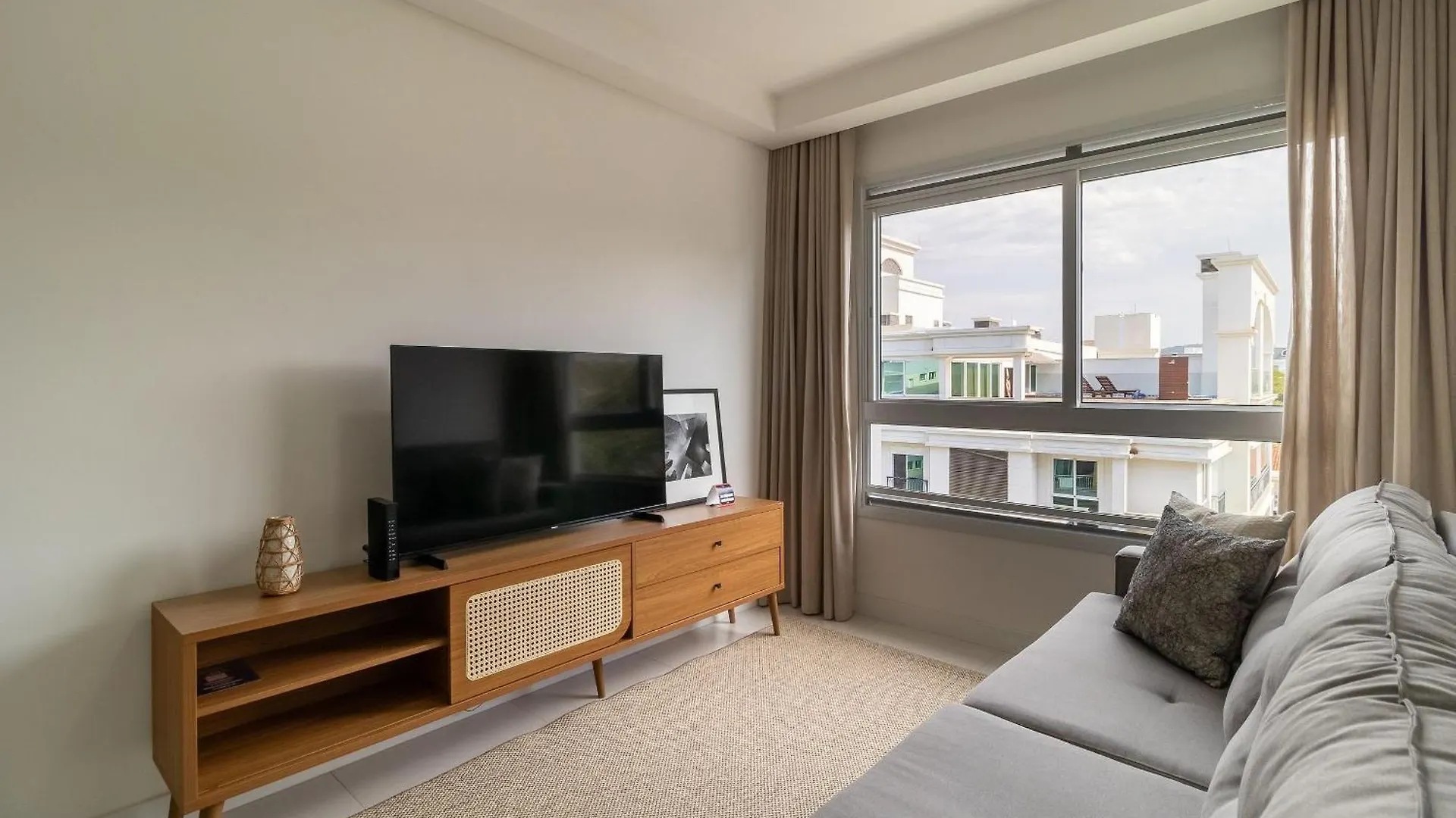 Mor - Apartamentos A 230M Da Praia De Jurere Floripa/Sc Florianópolis