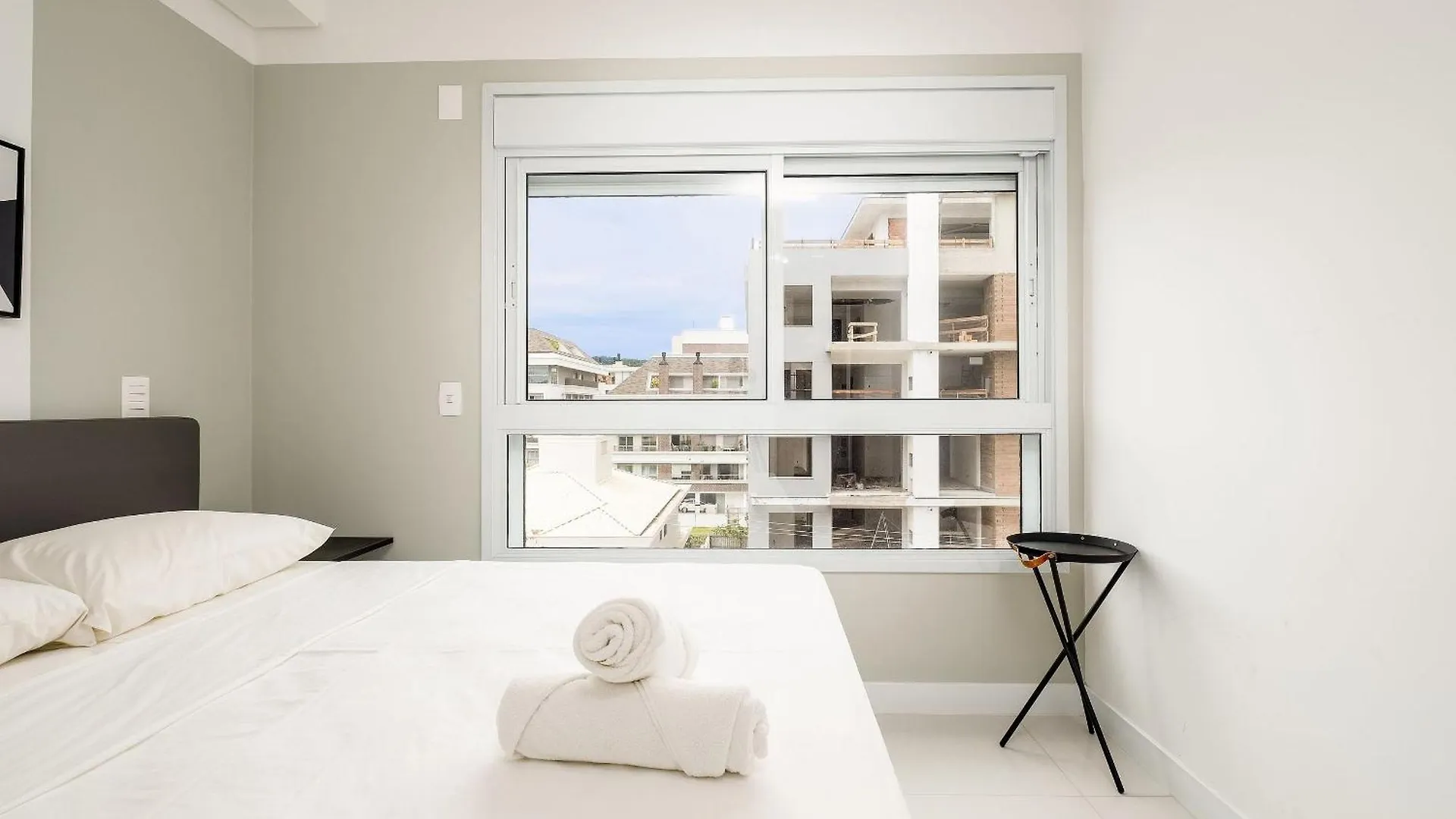 Mor - Apartamentos A 230M Da Praia De Jurere Floripa/Sc Florianópolis