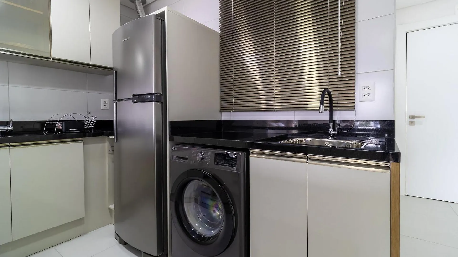 Mor - Apartamentos A 230M Da Praia De Jurere Floripa/Sc Florianópolis