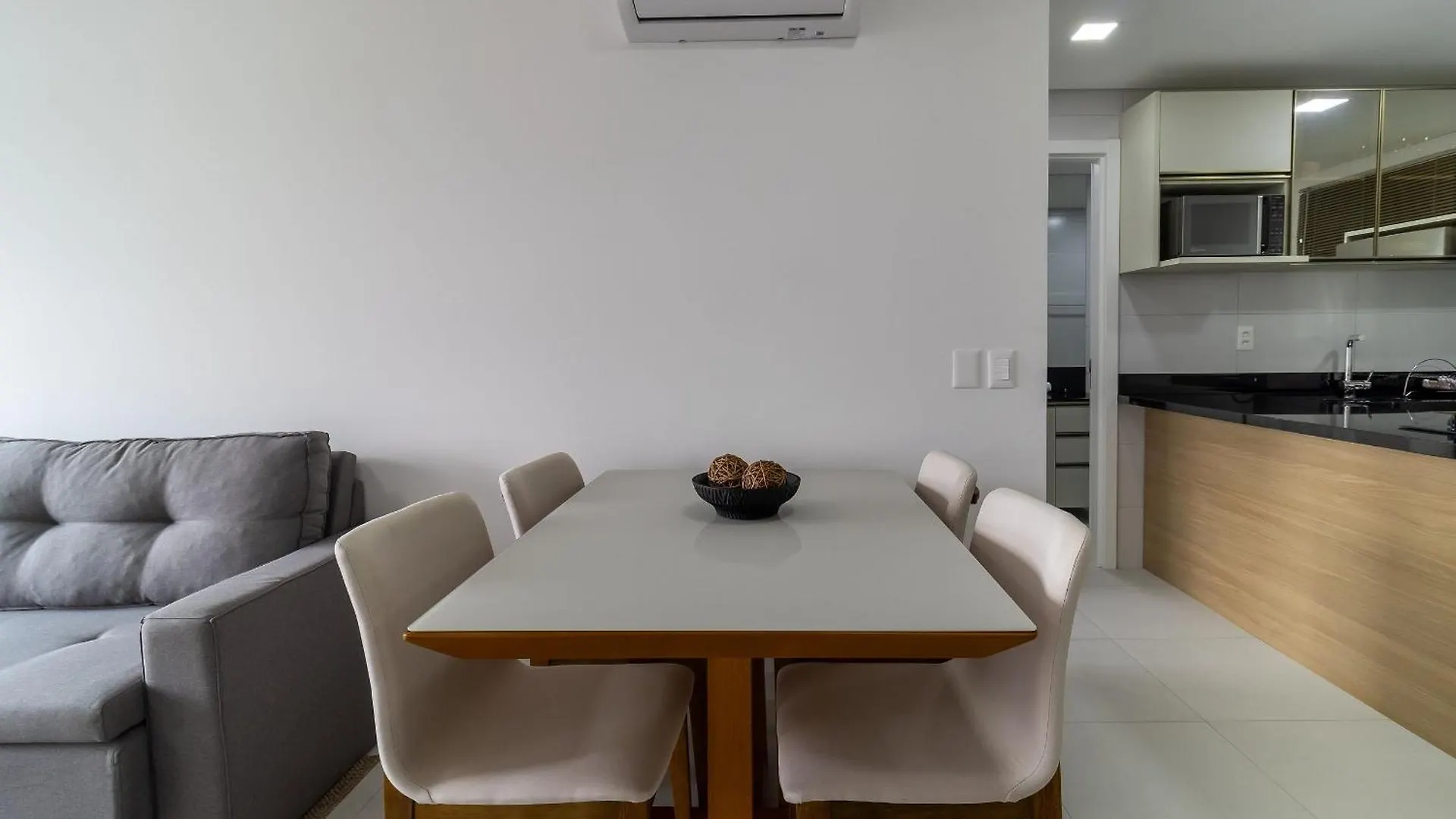 Mor - Apartamentos A 230M Da Praia De Jurere Floripa/Sc Florianópolis