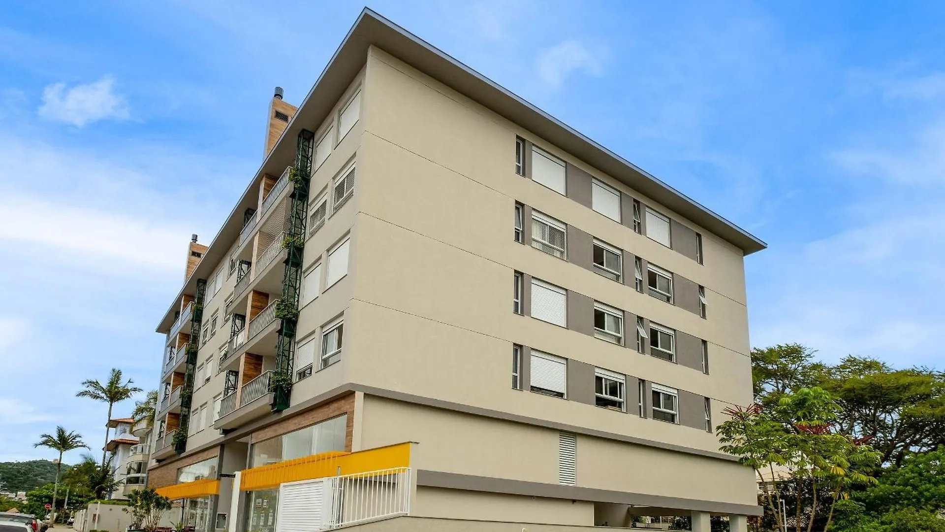 Mor - Apartamentos A 230M Da Praia De Jurere Floripa/Sc Florianópolis 0*,  Brasil