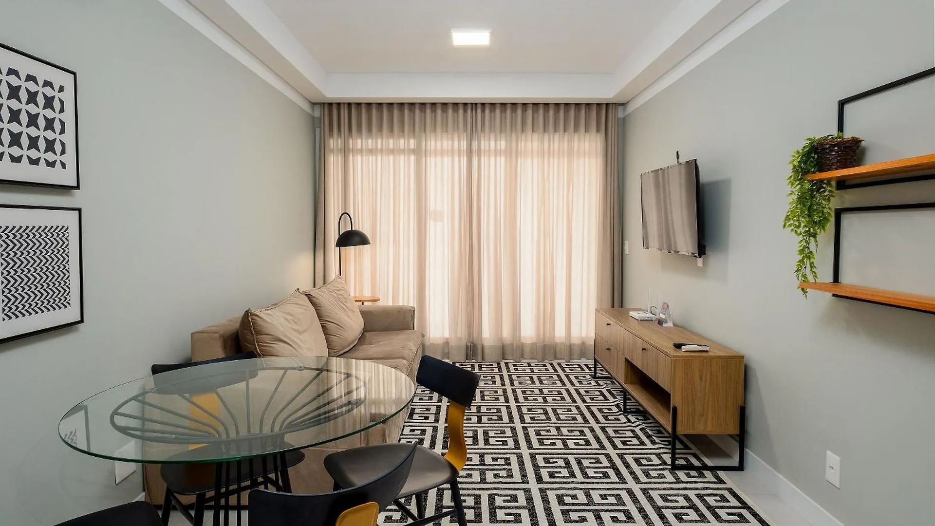 Mor - Apartamentos A 230M Da Praia De Jurere Floripa/Sc Florianópolis